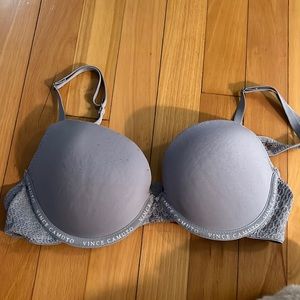 Like New Vince Camuto Bra